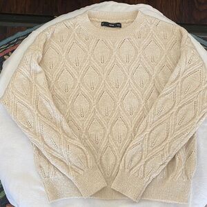 Cable Knit Crew Neck Sweater Cream and Gold Threads